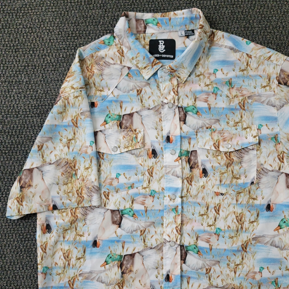 Raised By Coyotes Western Pearl Snap Shirt All Over Duck Outdoors Pattern Mens L